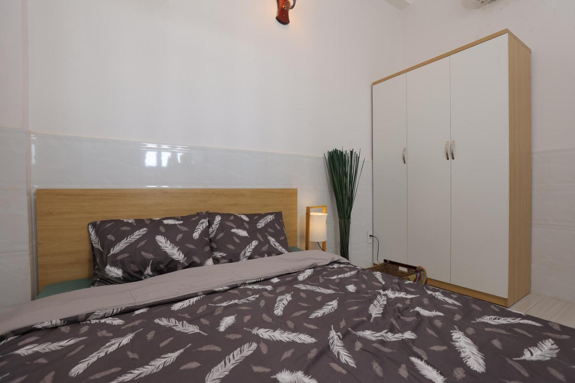 Cozy In Phu Nhuan District Near District 1 Apartment